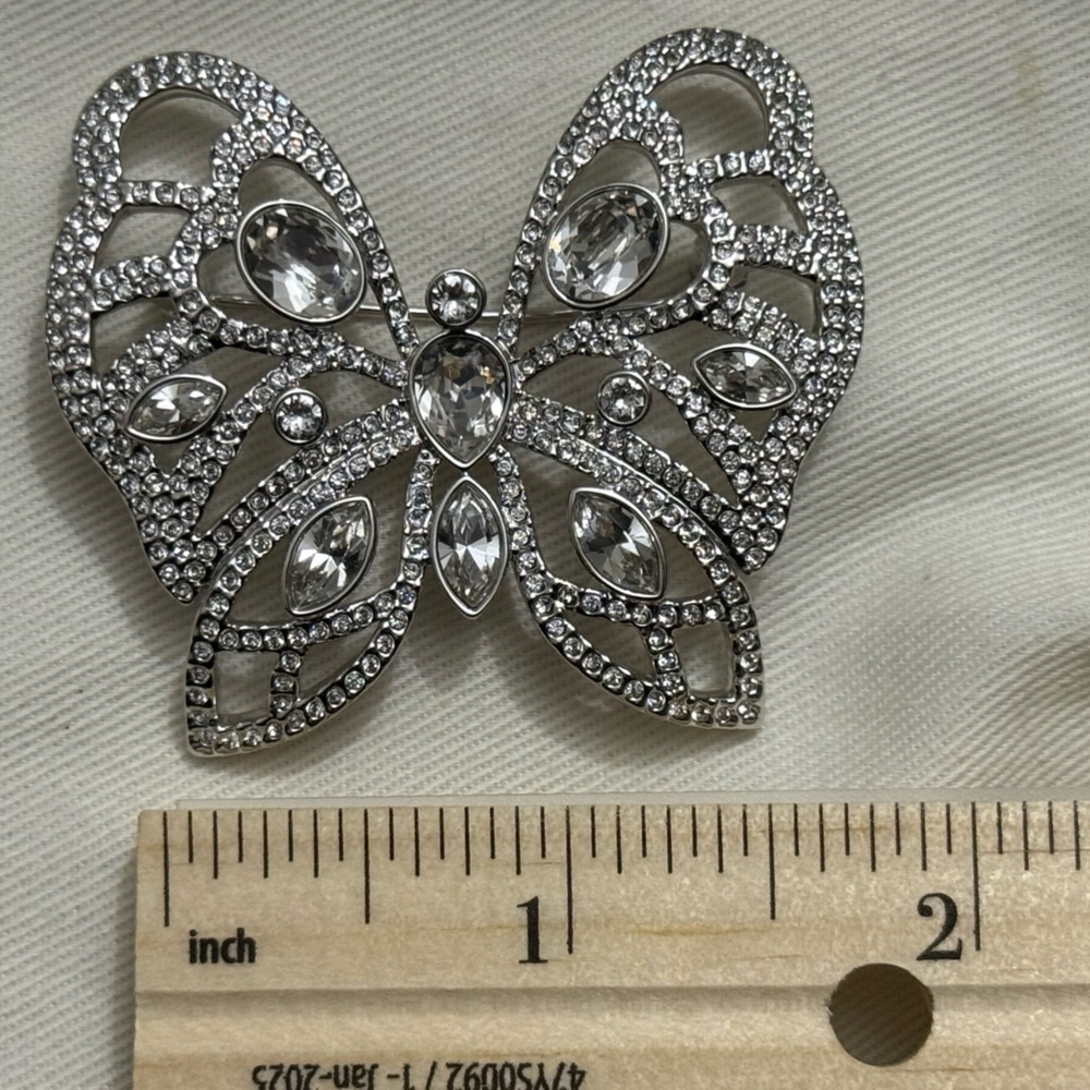SWAROVSKI Venera Crystal Brooch White Butterfly - Picture 6 of 8